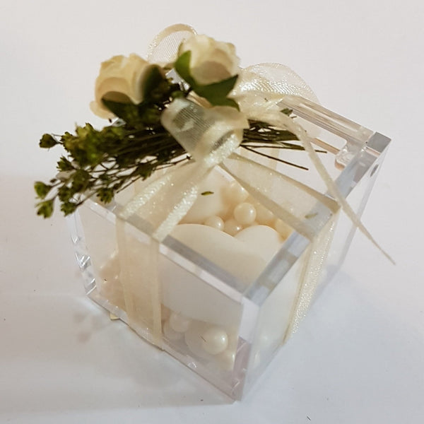 BOMBONIERA CUBO PLEXIGLASS CON ROSE